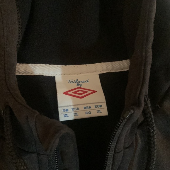 Umbro Team Canada Hooded Zip Up - Picture 4 of 6